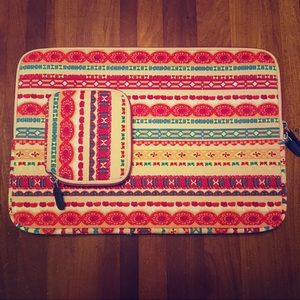❗️FINAL SALE❗️Laptop Case + Small Pouch